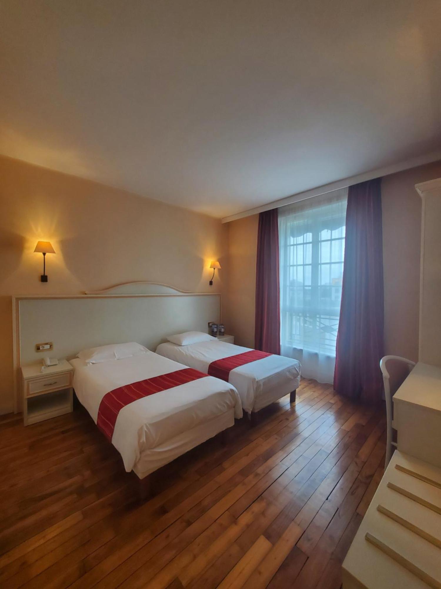 Hotel Vauban Брест Екстер'єр фото