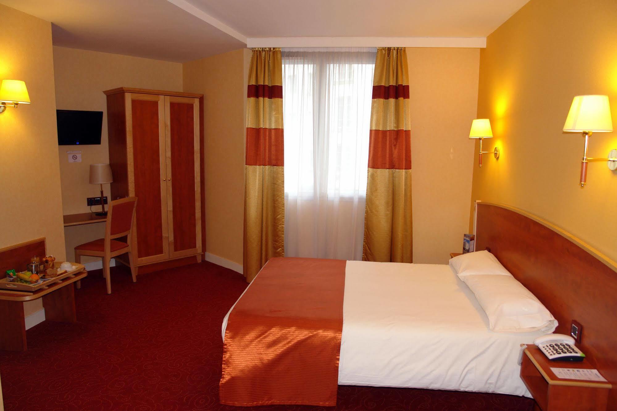 Hotel Vauban Брест Екстер'єр фото